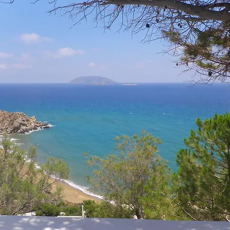 Hotell Apollon Village 3*