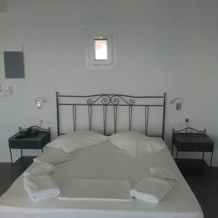 Apollon Village فندق 3*